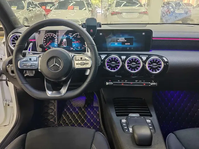 Mercedes-Benz A-Class — Фото автомобиля 15