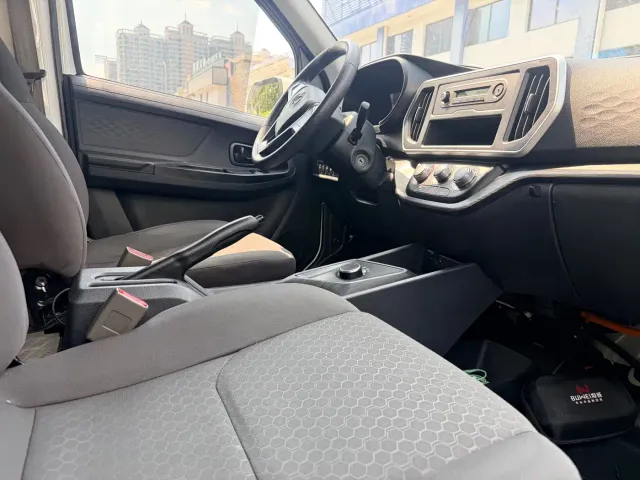 Changan Ruixing EM60 — Фото автомобиля 4