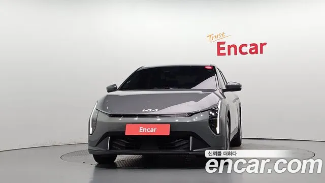 Kia EV4 — Фото автомобиля 3