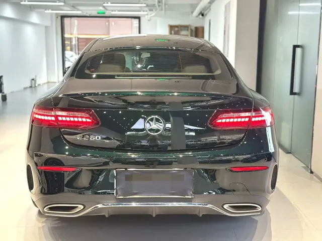 Mercedes-Benz E-Class — Фото автомобиля 6