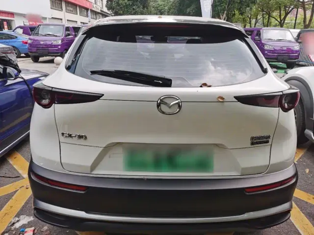 Mazda CX-30 EV — Фото автомобиля 5