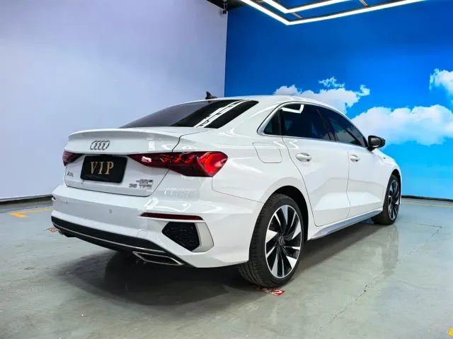 Audi A3 — Фото автомобиля 4