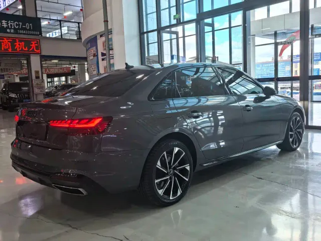 Audi A4L — Фото автомобиля 22
