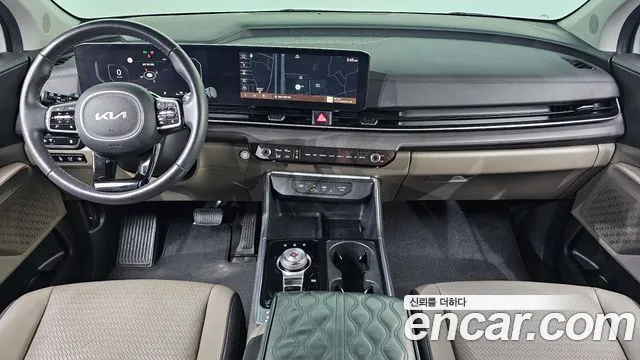 Kia Carnival Generation 4 — Фото автомобиля 10