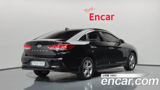 Hyundai Sonata New Rise — Фото автомобиля 2