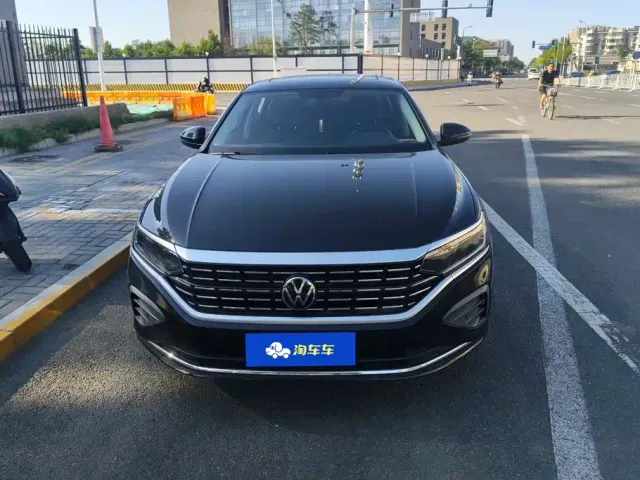 Volkswagen Passat — Фото автомобиля 2