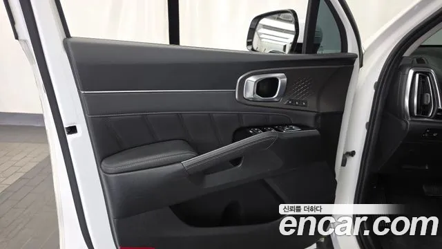 Kia Sorento Новый Sorento 4 поколение Бензин 2.5T 2WD — Фото автомобиля 24