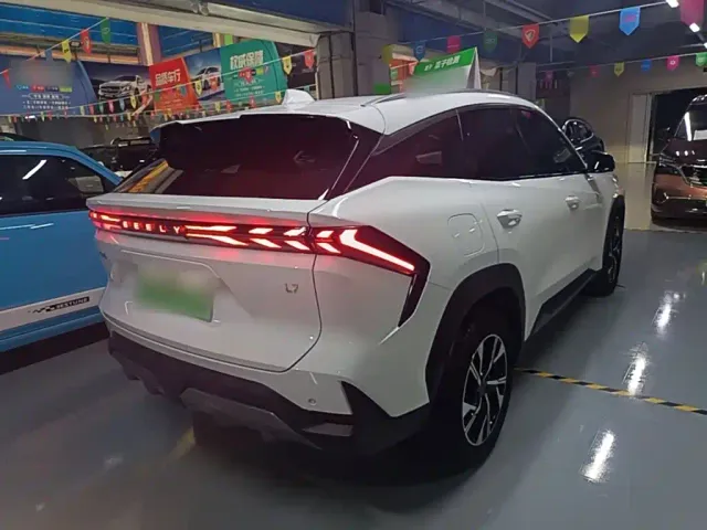 Geely Galaxy L7 — Фото автомобиля 6