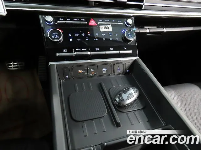 Hyundai Santafe — Фото автомобиля 17