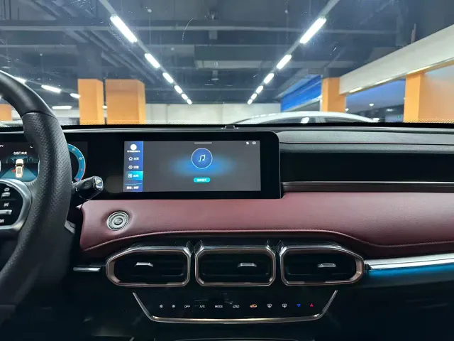 Jetour X70 Plus — Фото автомобиля 11