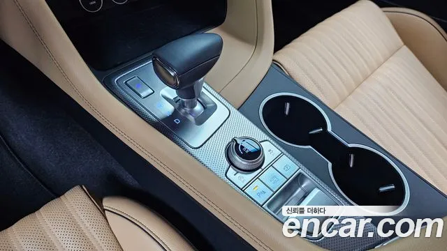Genesis G70 — Фото автомобиля 9
