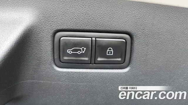 Hyundai Santafe Santa Fe (MX5) Бензин 2.5T 2WD — Фото автомобиля 12