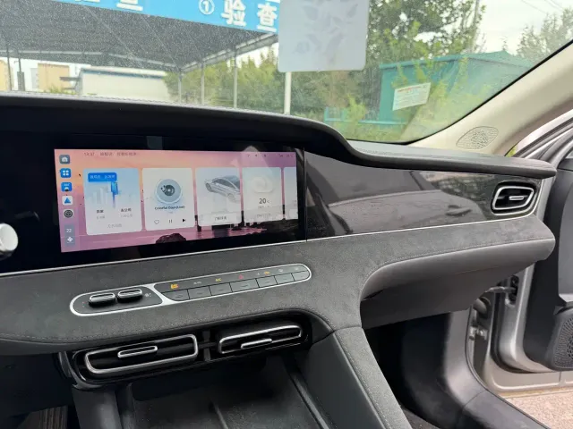 Roewe D7 — Фото автомобиля 15