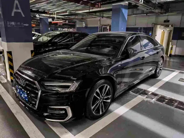 Фотография автомобиля — Audi A6L