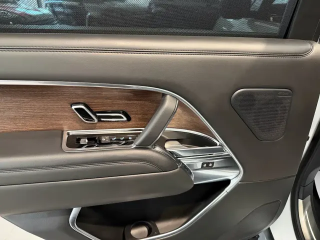 Land Rover Range Rover — Фото автомобиля 16