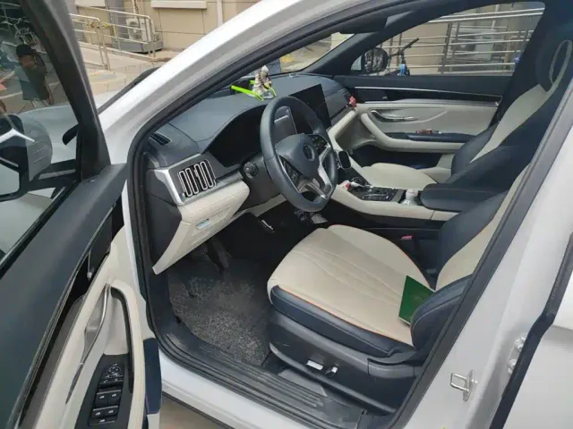 BYD Song PLUS — Фото автомобиля 12