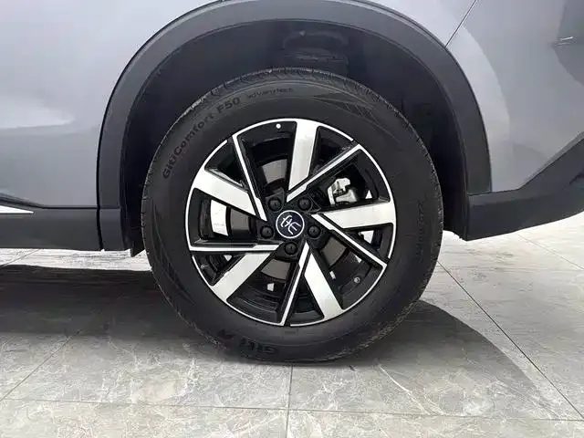 BYD Song Pro — Фото автомобиля 15