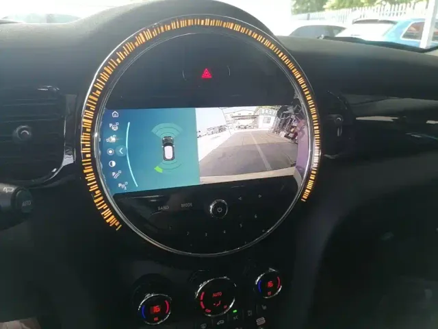 MINI Hatch — Фото автомобиля 12