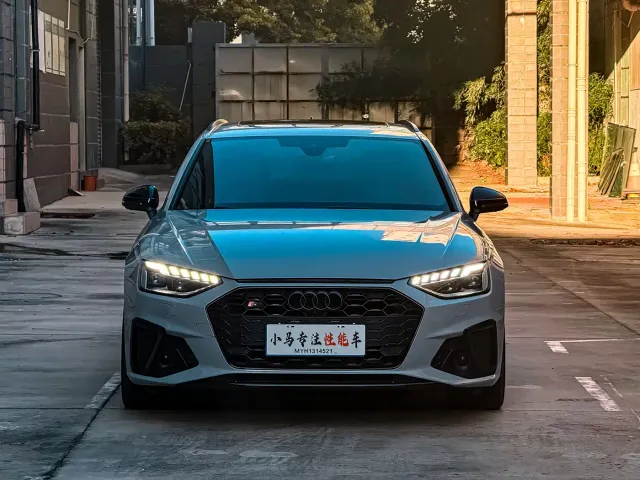 Audi S4 — Фото автомобиля 2