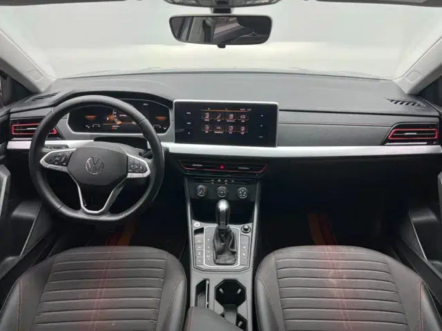 Volkswagen Lavida — Фото автомобиля 18