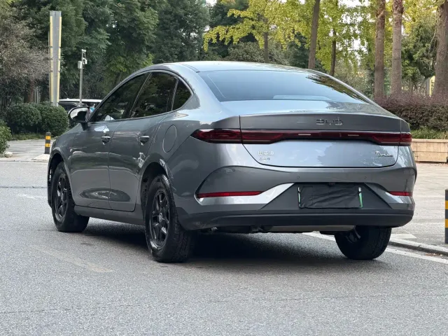 BYD Qin PLUS — Фото автомобиля 7