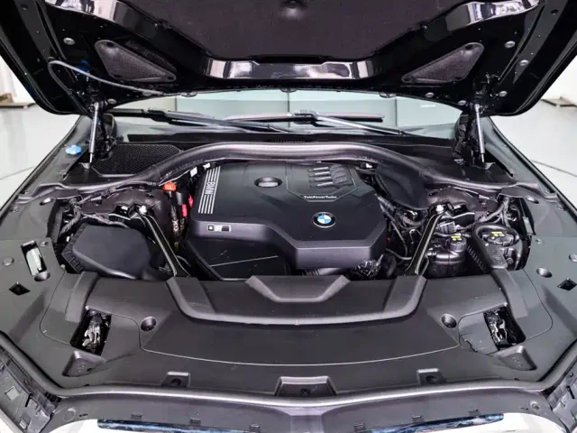 BMW 7 Series — Фото автомобиля 8