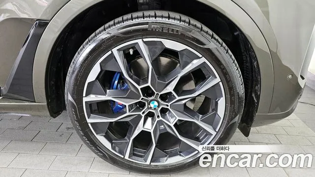 BMW X7 — Фото автомобиля 21
