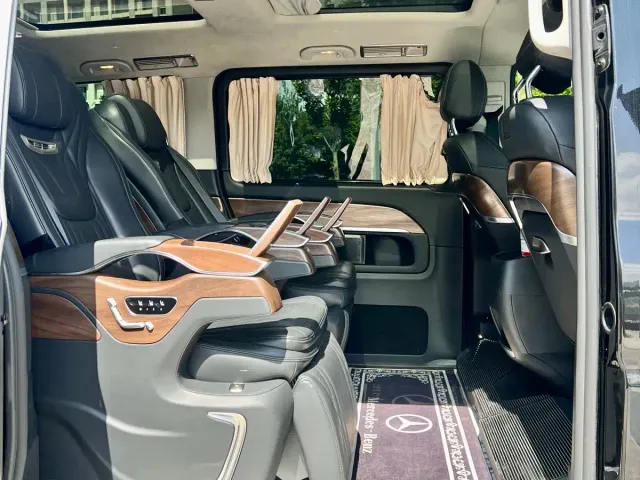 Mercedes-Benz V-Class — Фото автомобиля 8