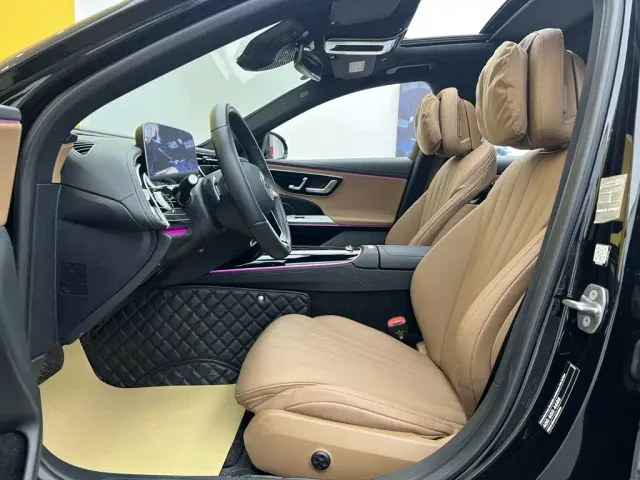 Mercedes-Benz E-Class — Фото автомобиля 18