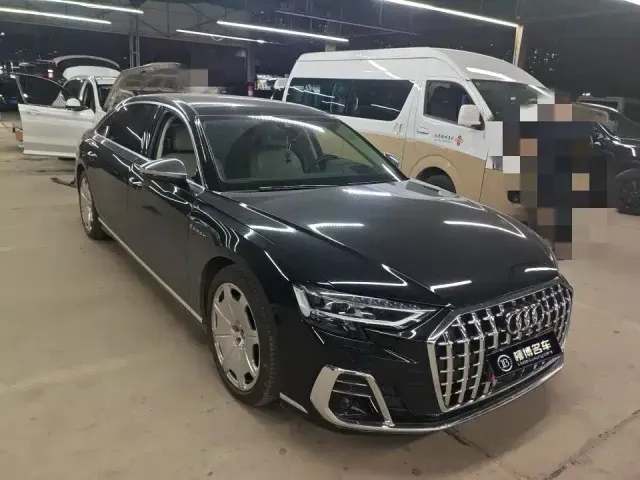 Audi A8 — Фото автомобиля 3
