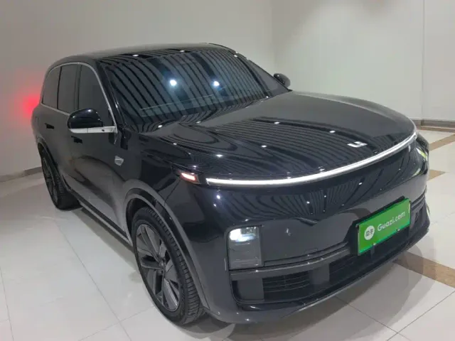 Li Auto L8 — Фото автомобиля 3