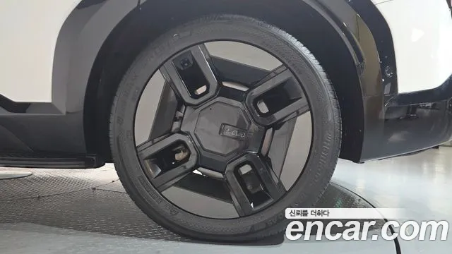 Kia EV9 — Фото автомобиля 21