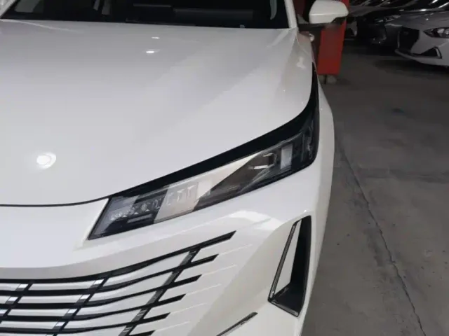 Changan Eado — Фото автомобиля 23
