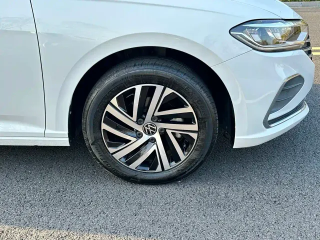 Volkswagen Lavida — Фото автомобиля 10