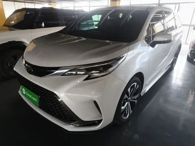 Фотография автомобиля — Toyota Granvia
