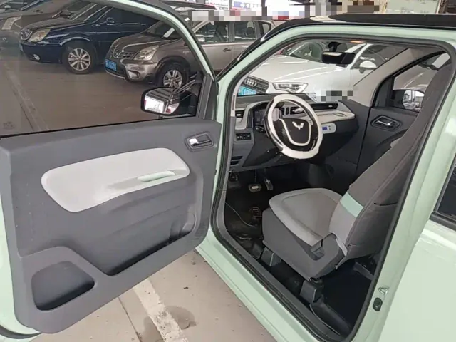 Wuling Hongguang Mini EV — Фото автомобиля 15
