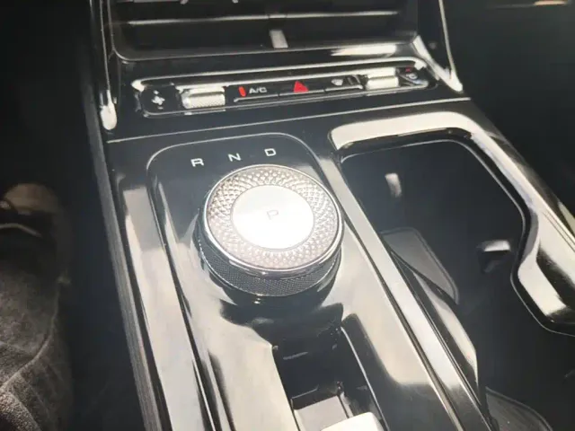 Wuling Starlight — Фото автомобиля 13