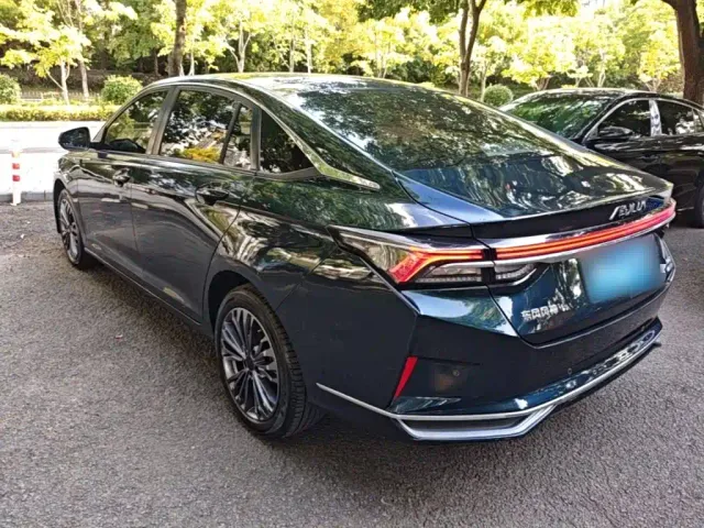 Dongfeng Yixuan MAX — Фото автомобиля 4