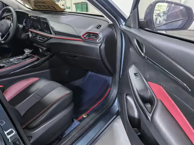 Changan Oushang X5 — Фото автомобиля 18