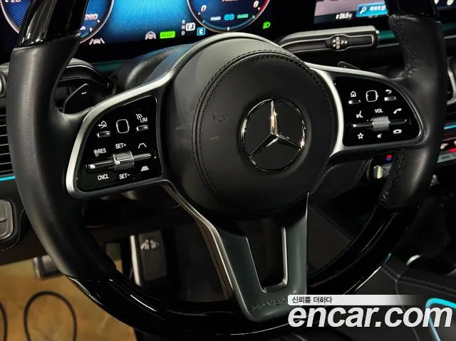 Mercedes-Benz GLS-Class — Фото автомобиля 10