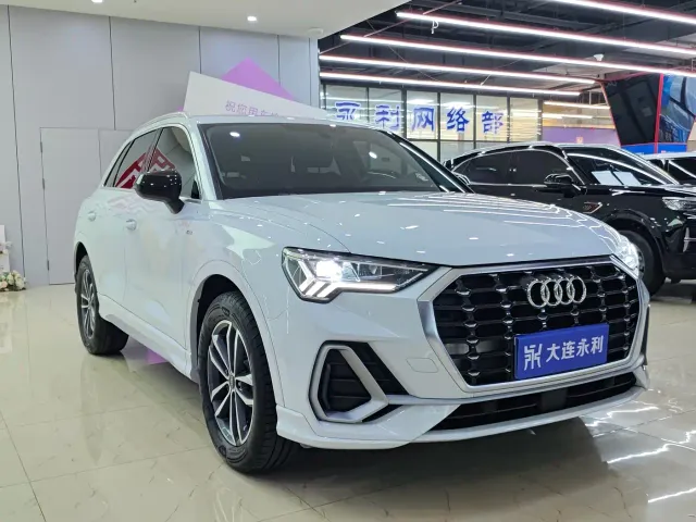 Audi Q3 — Фото автомобиля 3