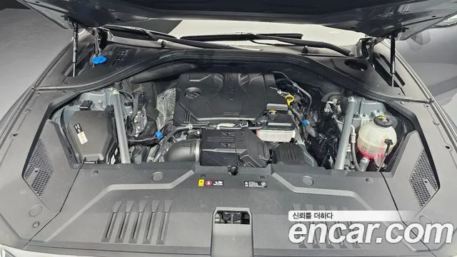 Genesis GV70 2.5T Бензин AWD — Фото автомобиля 6