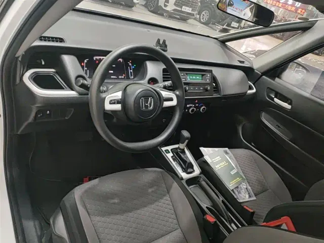 Honda Fit — Фото автомобиля 9