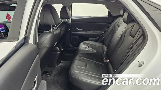 Hyundai Avante CN7 — Фото автомобиля 18