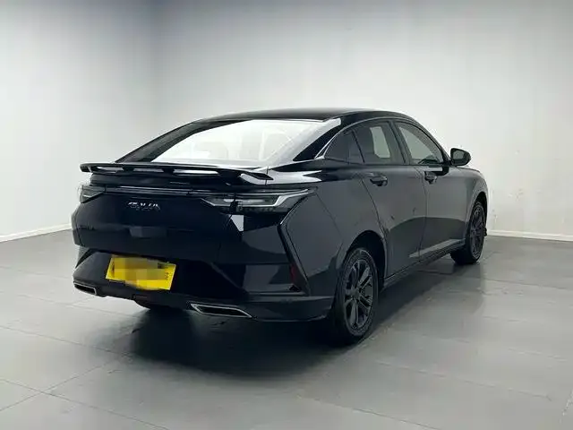 Dongfeng Yixuan — Фото автомобиля 6