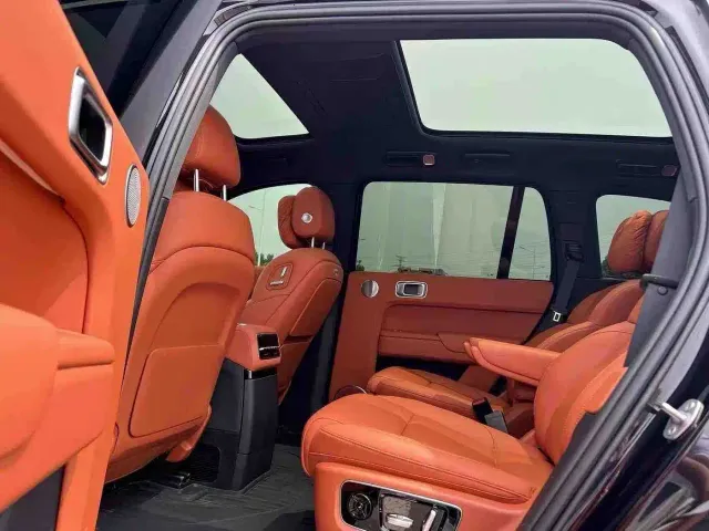 Li Auto L9 — Фото автомобиля 11