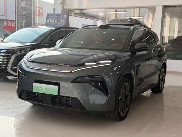 Фотография автомобиля — BYD Tang L
