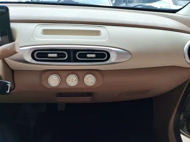 Wuling Hongguang Mini EV — Фото автомобиля 12