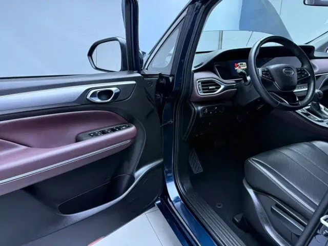 GAC Trumpchi M6 — Фото автомобиля 8