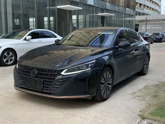 Фотография автомобиля — Nissan Teana
